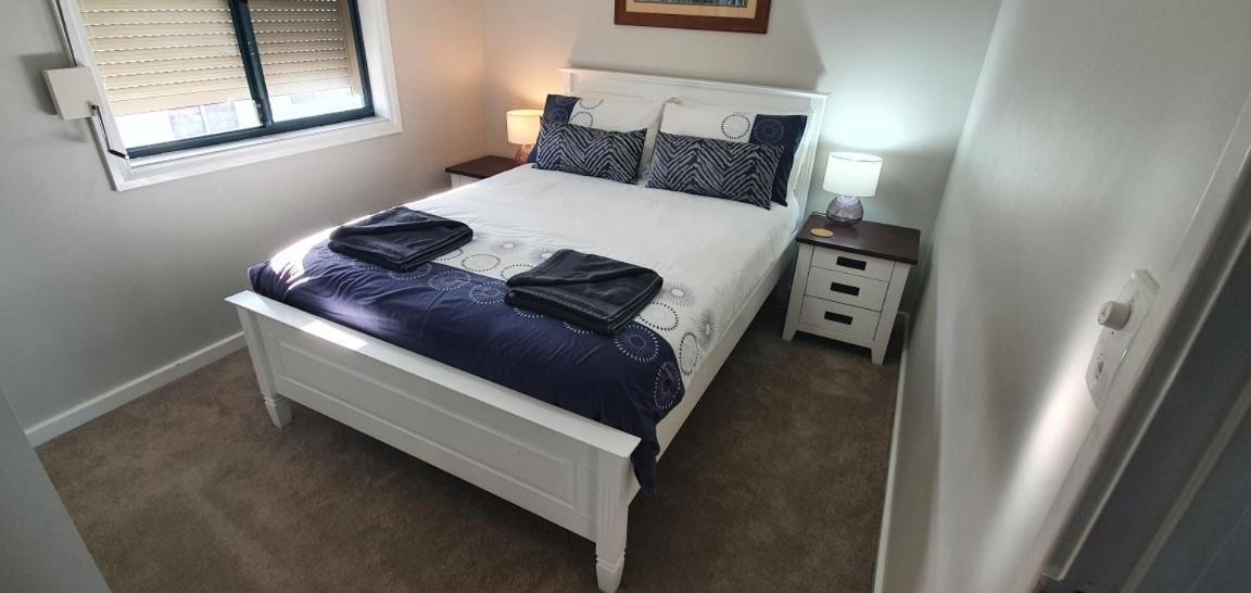 Palm Beach Manor Rockingham Kültér fotó