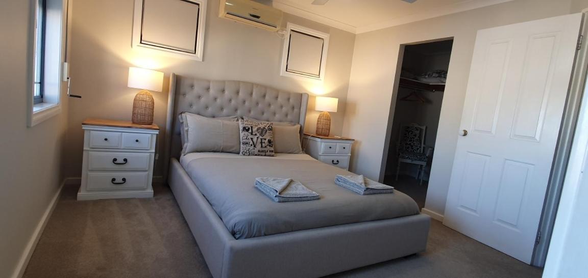 Palm Beach Manor Rockingham Kültér fotó