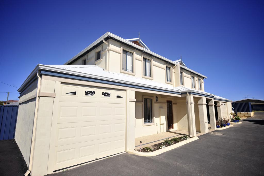 Palm Beach Manor Rockingham Kültér fotó